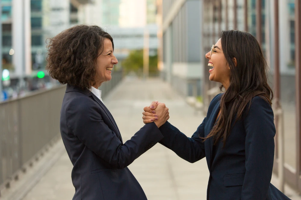 O Que Esperar (e Exigir) ao Contratar uma Agência de Google Ads (Checklist 2026)